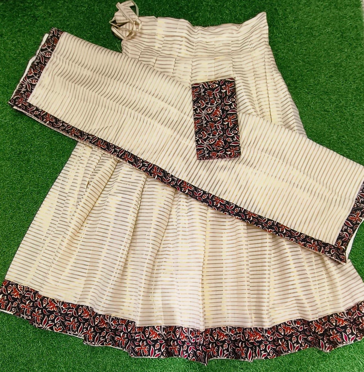 Dhavani set