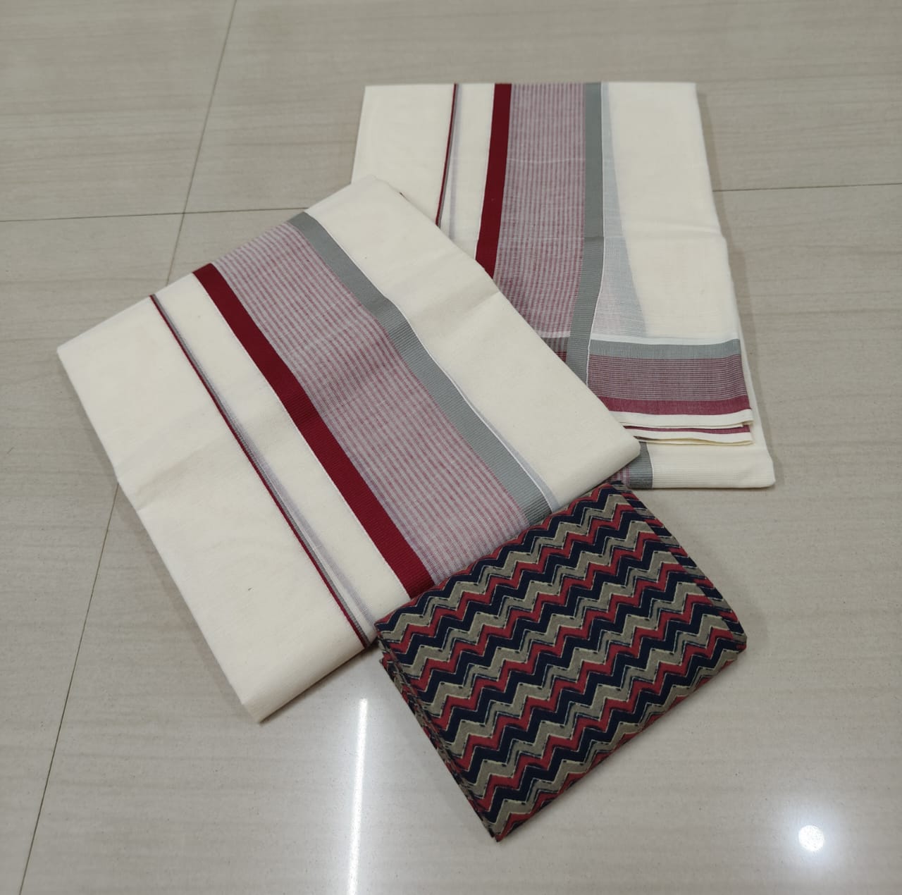 Cotton Settu mund with ajrak blouse piece