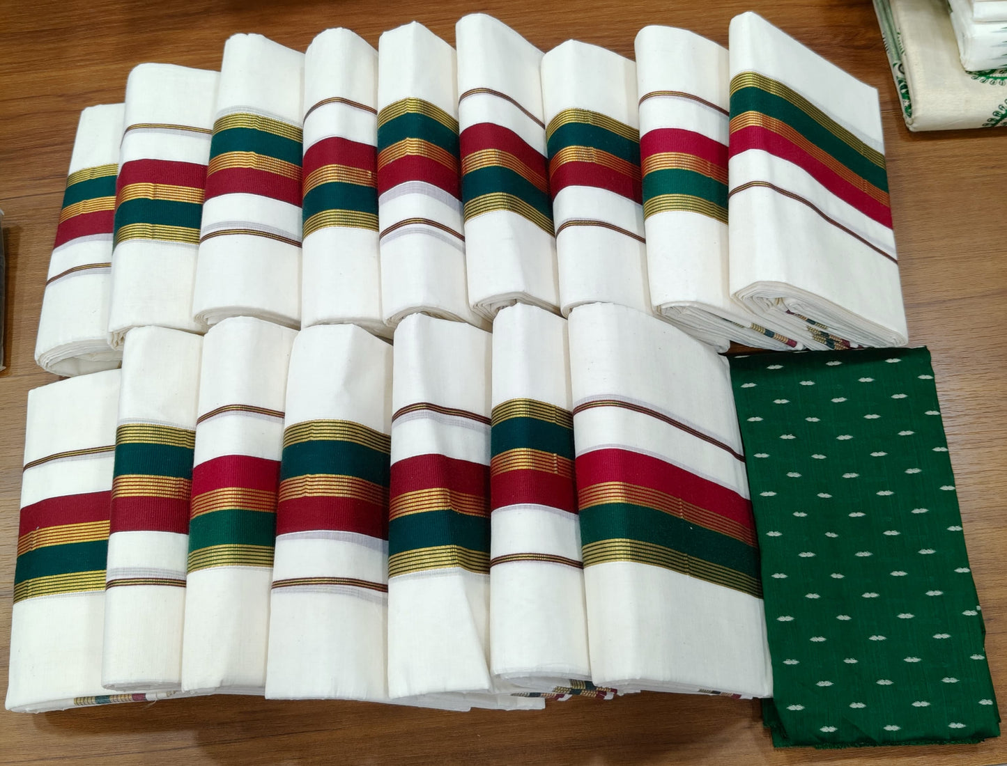 Sett mund single / uniform Maroon